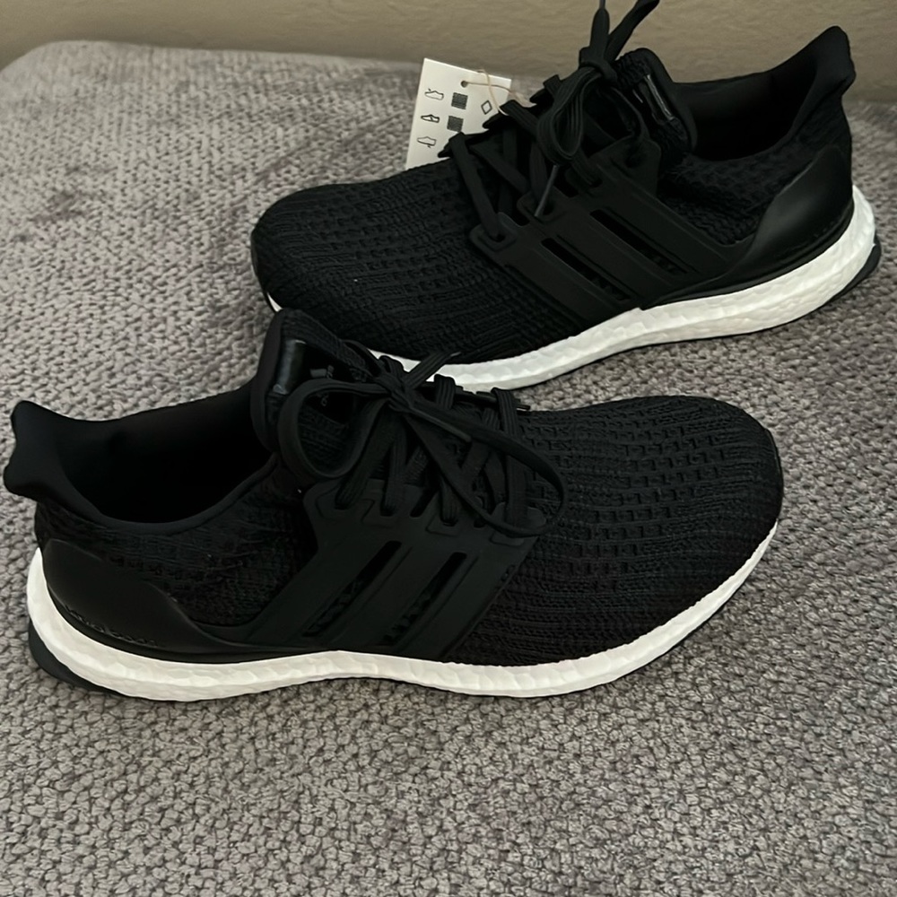 Ultaboost 4.0 DNA Primeblue Sneaker